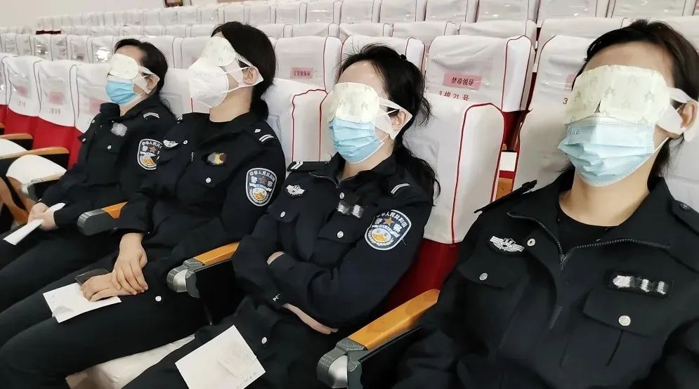 為一線民輔警開展眼科公益檢查活動圓滿結束
